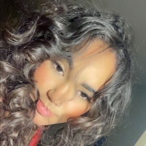 Meet your Posher, Nikayla